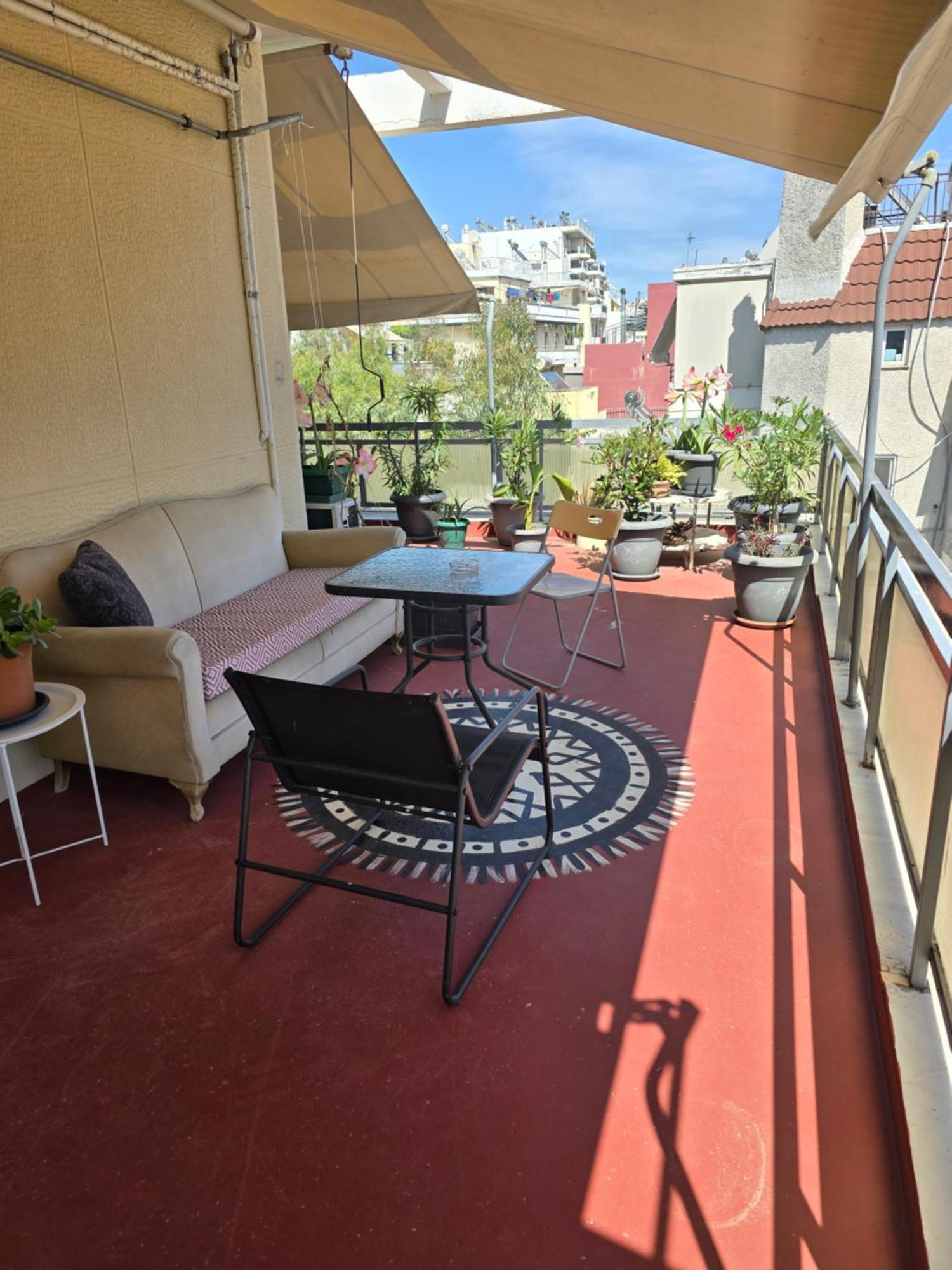 Apartment Large 1 Bedroom Penthouse With Large Terrace *